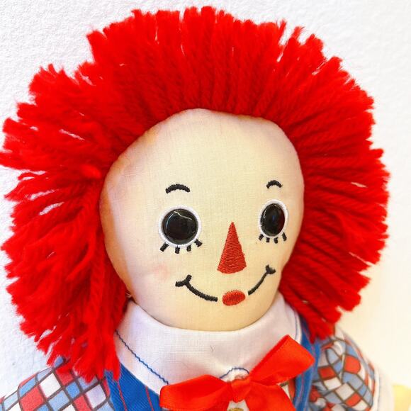 Vintage 2002 Raggedy Andy Doll Rag Doll Gruelle Russ Hasbro 12 Inches - Picture 5 of 7